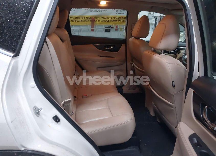 Photo 8 of 2016 Nissan Rogue SL (VIN 5N1AT2MV1GC851757)