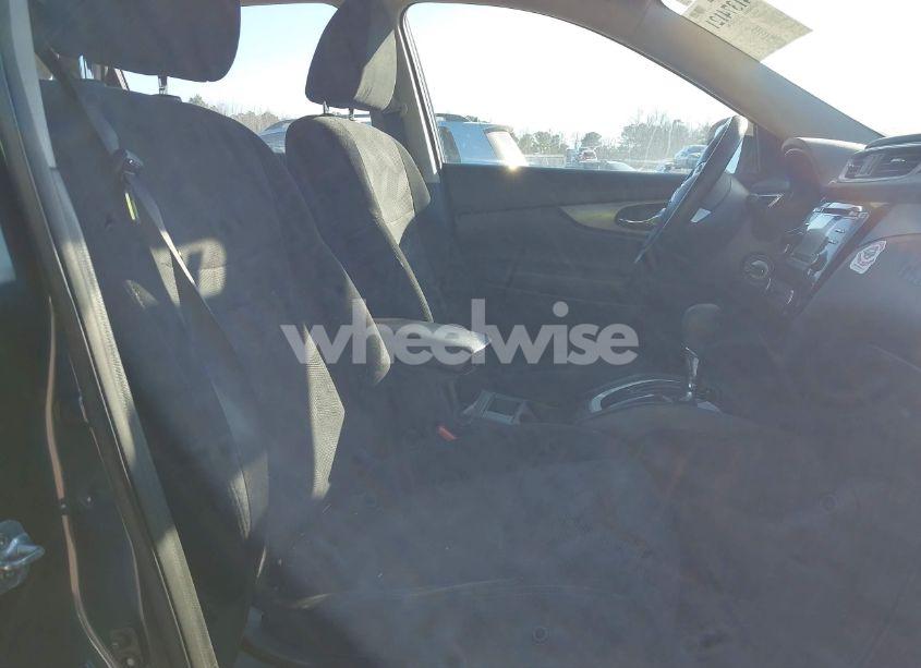 Photo 5 of 2016 Nissan Rogue S (VIN 5N1AT2MV1GC876397)