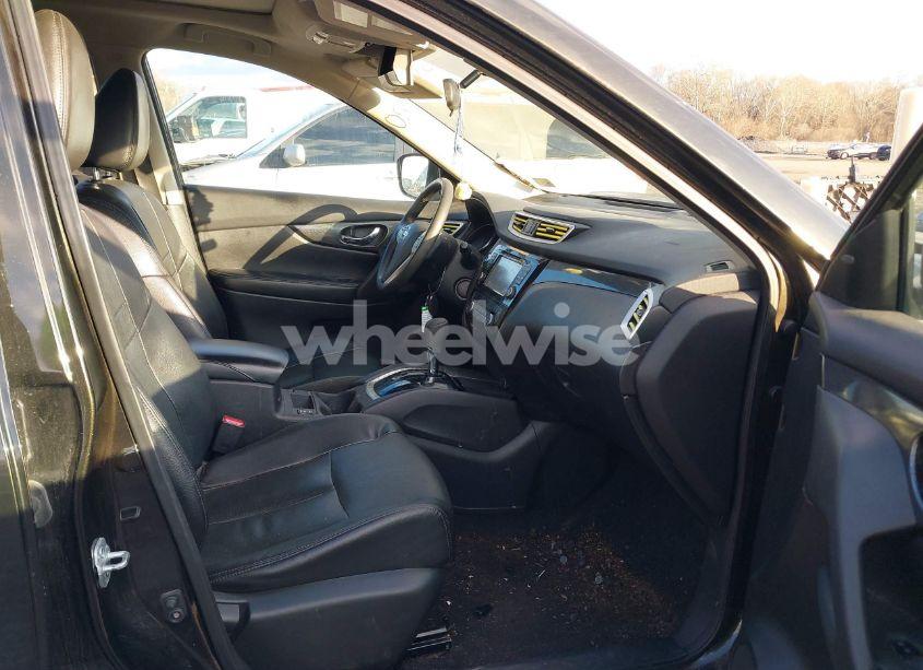 Photo 5 of 2016 Nissan Rogue SL (VIN 5N1AT2MV1GC882457)