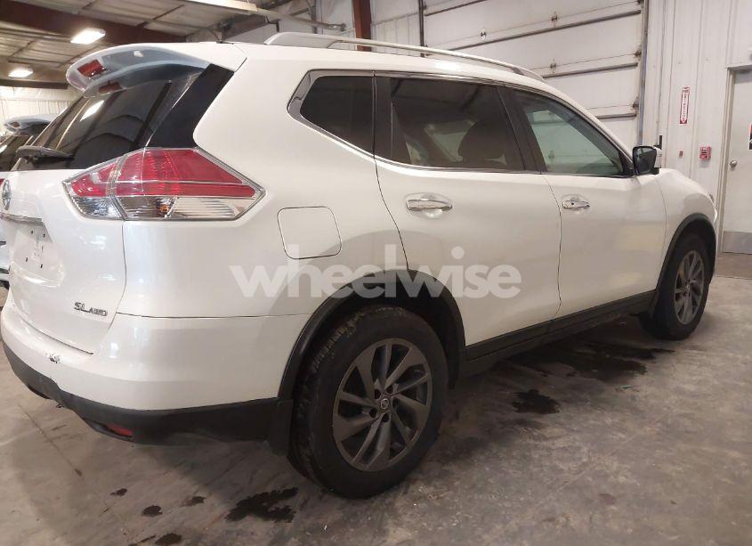 Photo 4 of 2016 Nissan Rogue SL (VIN 5N1AT2MV1GC894656)