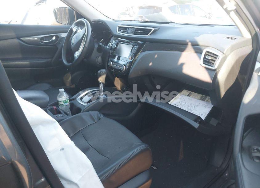 Photo 5 of 2016 Nissan Rogue SL (VIN 5N1AT2MV1GC913822)