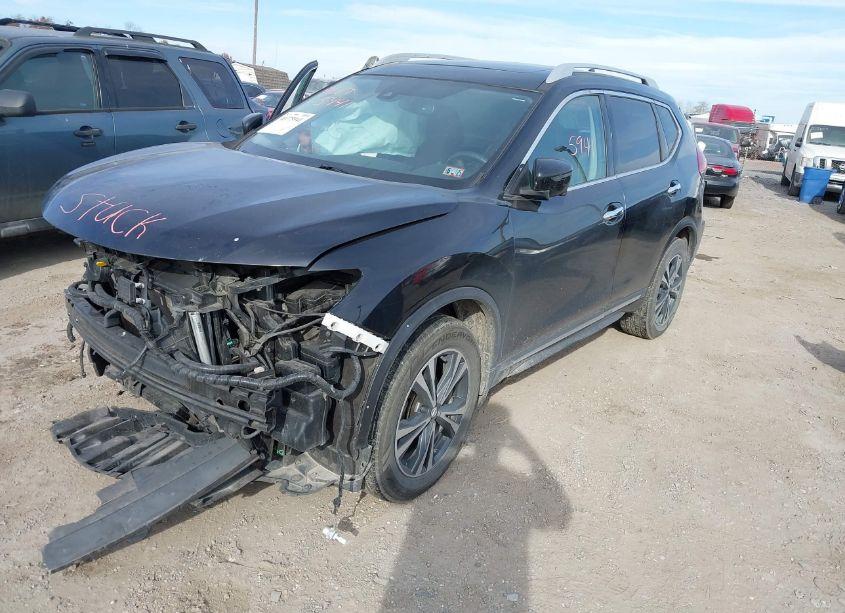 Photo 2 of 2017 Nissan Rogue SL (VIN 5N1AT2MV1HC761199)