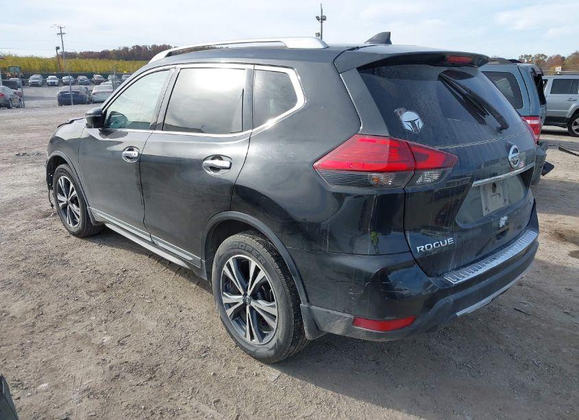 Photo 3 of 2017 Nissan Rogue SL (VIN 5N1AT2MV1HC761199)