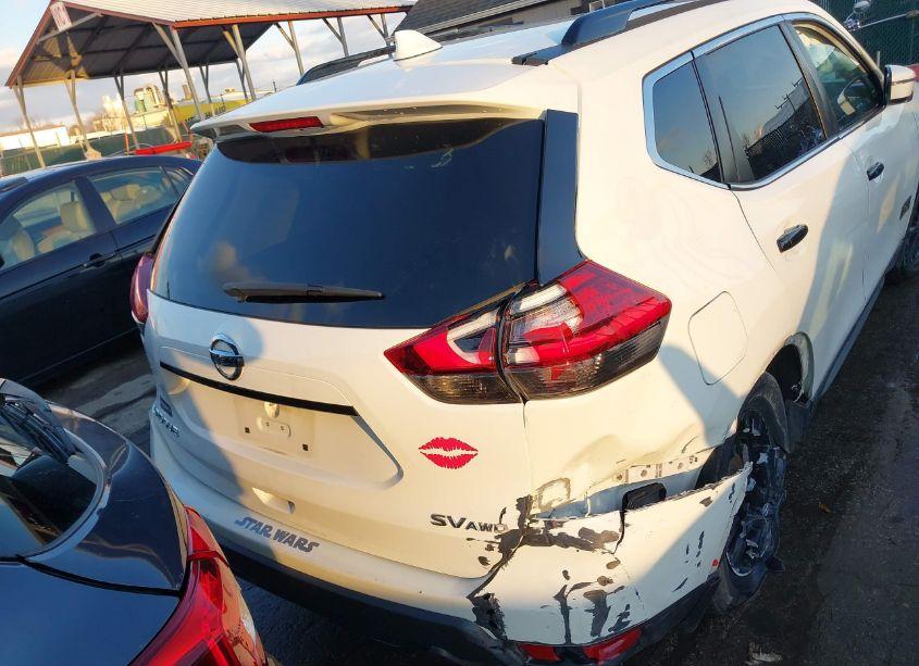 Photo 17 of 2017 Nissan Rogue SV (VIN 5N1AT2MV1HC769481)