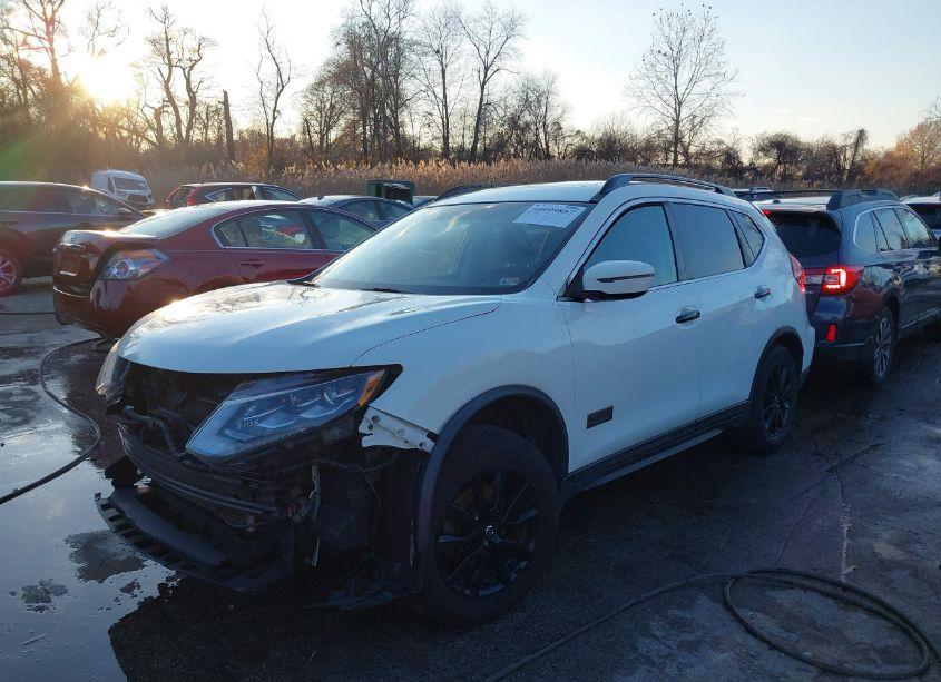 Photo 2 of 2017 Nissan Rogue SV (VIN 5N1AT2MV1HC769481)