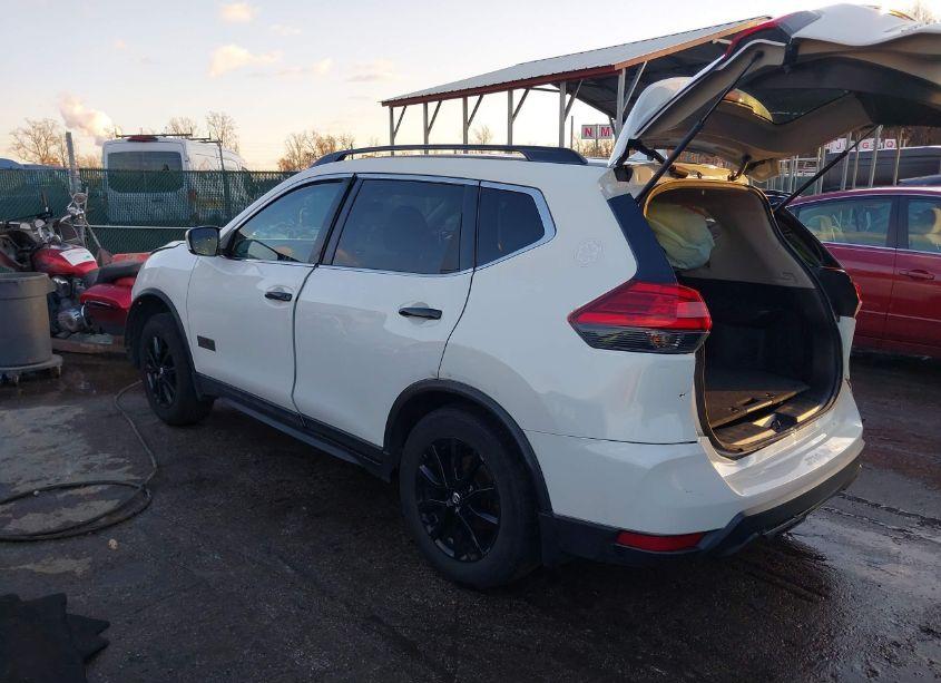 Photo 3 of 2017 Nissan Rogue SV (VIN 5N1AT2MV1HC769481)