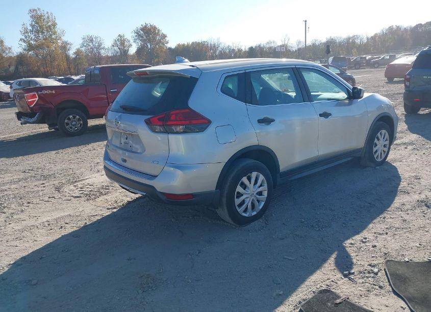 Photo 4 of 2017 Nissan Rogue S (VIN 5N1AT2MV1HC783350)