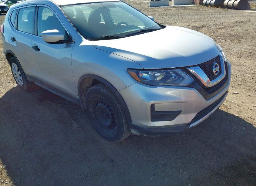 2017 Nissan Rogue S (VIN 5N1AT2MV1HC792968) main photo