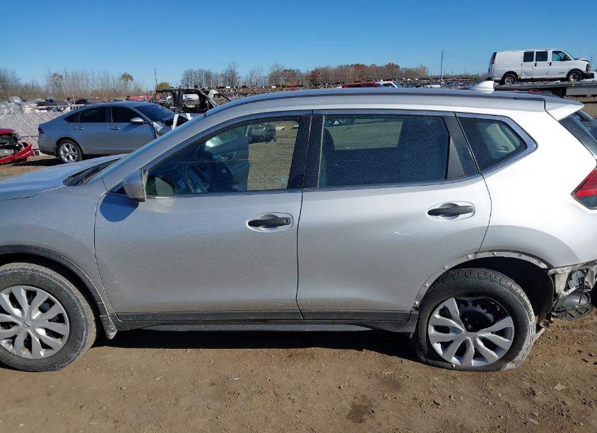 Photo 15 of 2017 Nissan Rogue S (VIN 5N1AT2MV1HC792968)