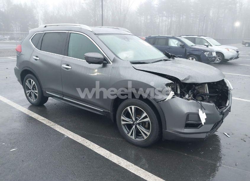 2017 Nissan Rogue SL (VIN 5N1AT2MV1HC858502) main photo