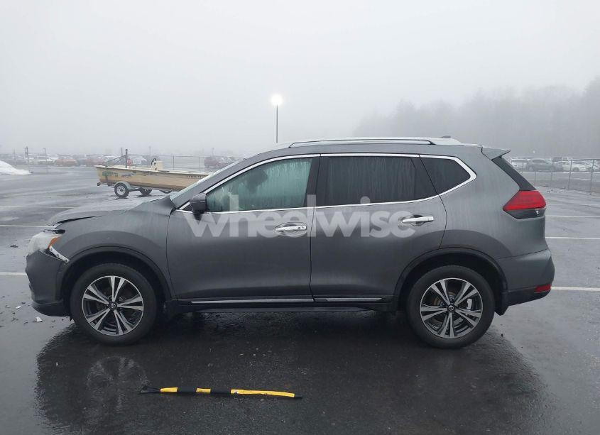 Photo 13 of 2017 Nissan Rogue SL (VIN 5N1AT2MV1HC858502)