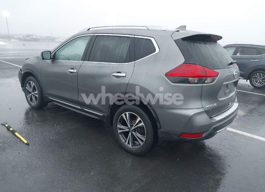 Photo 3 of 2017 Nissan Rogue SL (VIN 5N1AT2MV1HC858502)