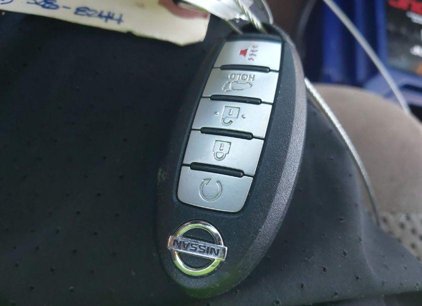 Photo 11 of 2017 Nissan Rogue SL (VIN 5N1AT2MV1HC869824)