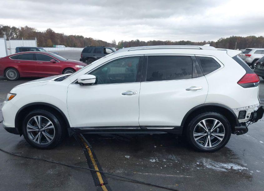 Photo 15 of 2017 Nissan Rogue SL (VIN 5N1AT2MV1HC869824)