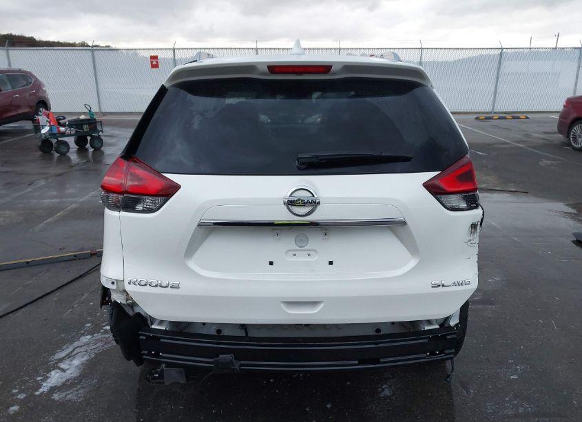 Photo 17 of 2017 Nissan Rogue SL (VIN 5N1AT2MV1HC869824)