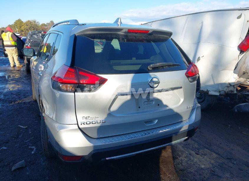 Photo 16 of 2017 Nissan Rogue SL (VIN 5N1AT2MV1HC873159)