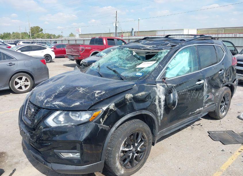 Photo 2 of 2018 Nissan Rogue SV (VIN 5N1AT2MV1JC754565)