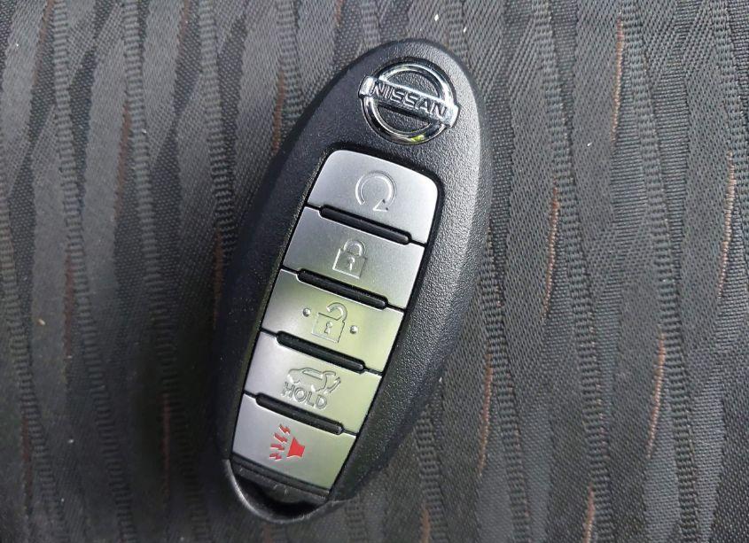 Photo 11 of 2018 Nissan Rogue SV (VIN 5N1AT2MV1JC754999)