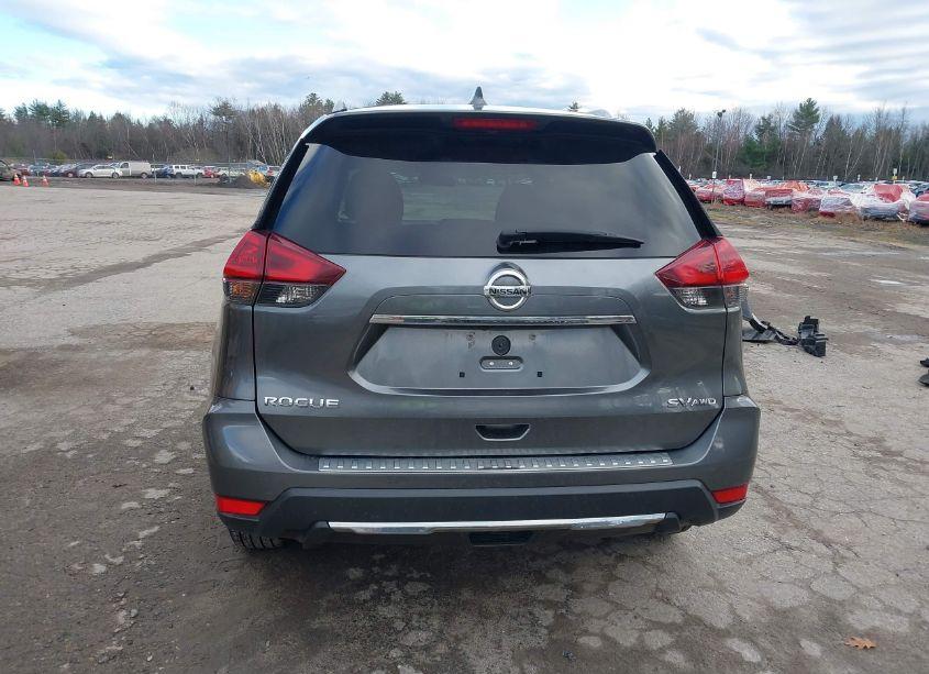 Photo 17 of 2018 Nissan Rogue SV (VIN 5N1AT2MV1JC754999)