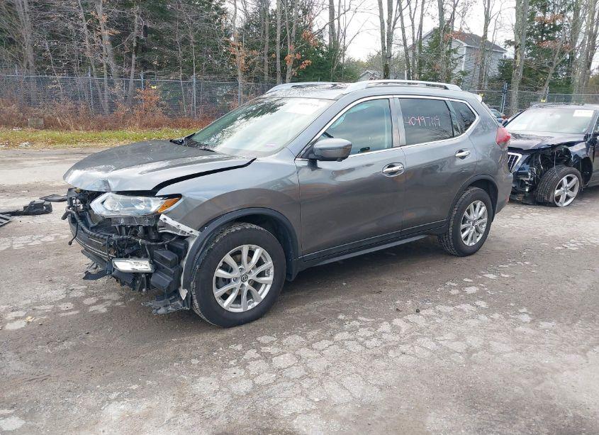 Photo 2 of 2018 Nissan Rogue SV (VIN 5N1AT2MV1JC754999)