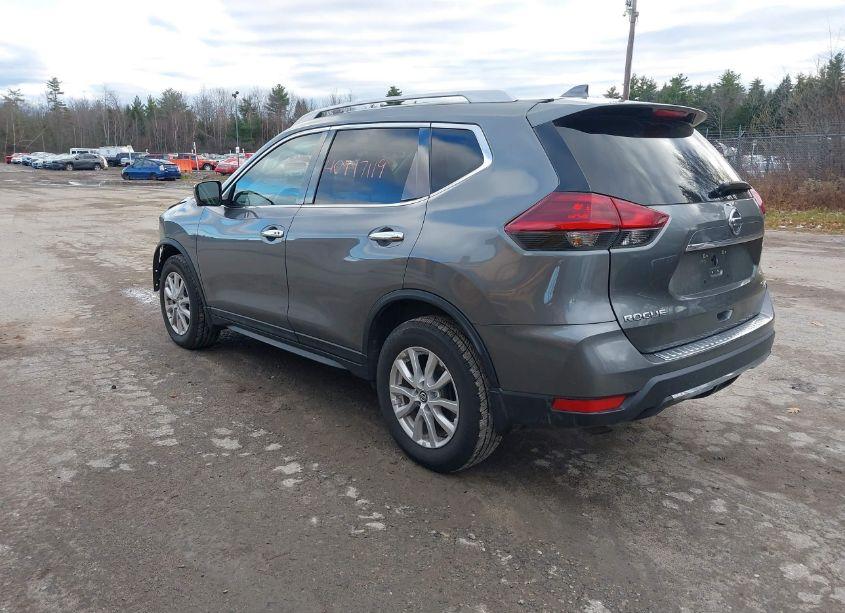 Photo 3 of 2018 Nissan Rogue SV (VIN 5N1AT2MV1JC754999)