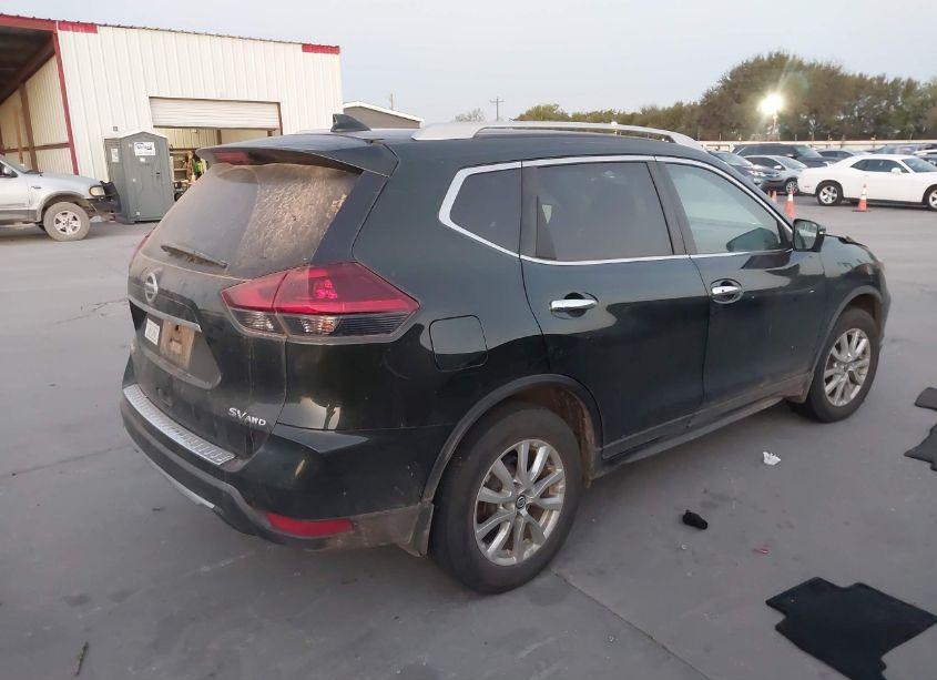 Photo 4 of 2018 Nissan Rogue SV (VIN 5N1AT2MV1JC765050)