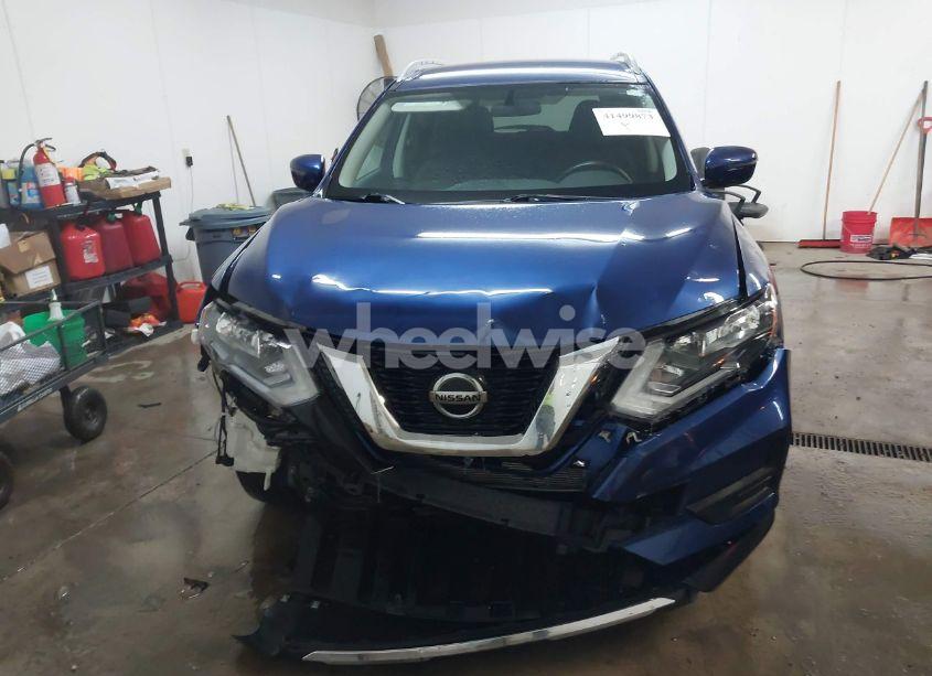 Photo 13 of 2018 Nissan Rogue SV (VIN 5N1AT2MV1JC792751)