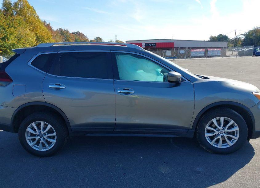 Photo 13 of 2018 Nissan Rogue SV (VIN 5N1AT2MV1JC808138)