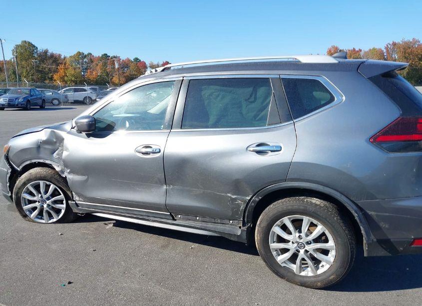 Photo 14 of 2018 Nissan Rogue SV (VIN 5N1AT2MV1JC808138)