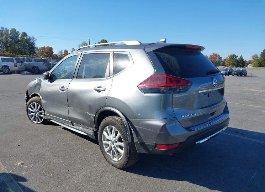 Photo 3 of 2018 Nissan Rogue SV (VIN 5N1AT2MV1JC808138)