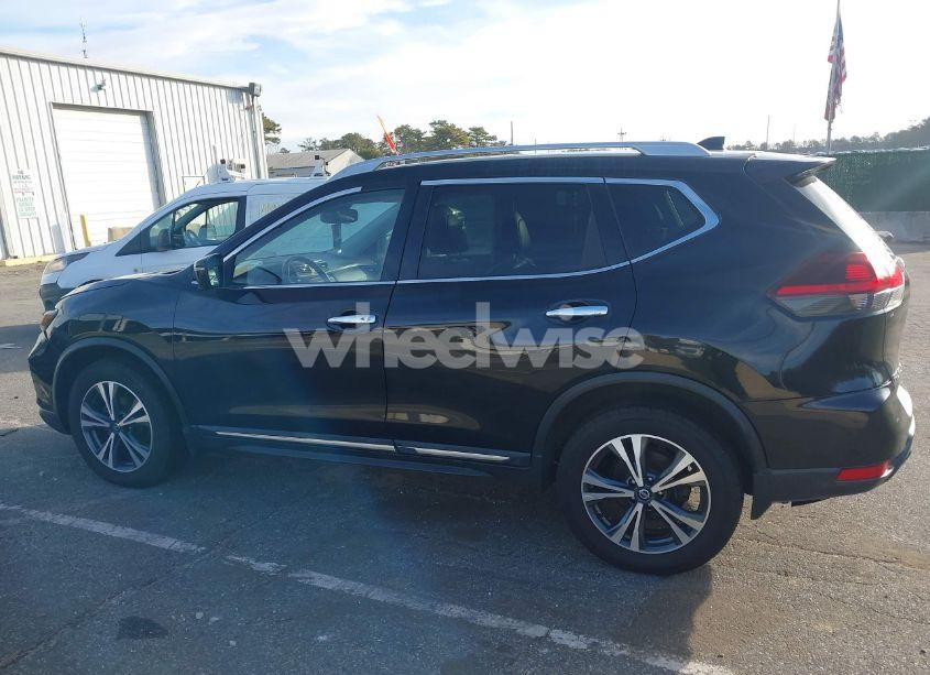 Photo 14 of 2018 Nissan Rogue SL (VIN 5N1AT2MV1JC817518)
