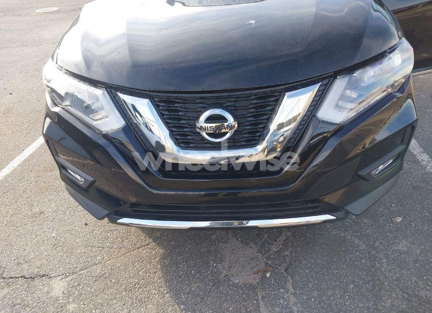 Photo 6 of 2018 Nissan Rogue SL (VIN 5N1AT2MV1JC817518)