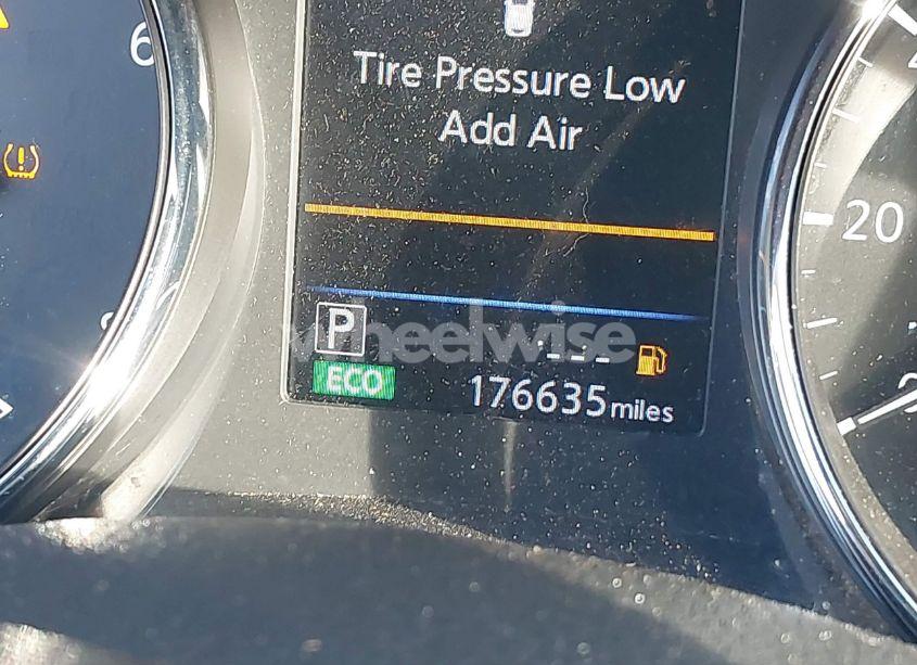 Photo 7 of 2018 Nissan Rogue SL (VIN 5N1AT2MV1JC817518)