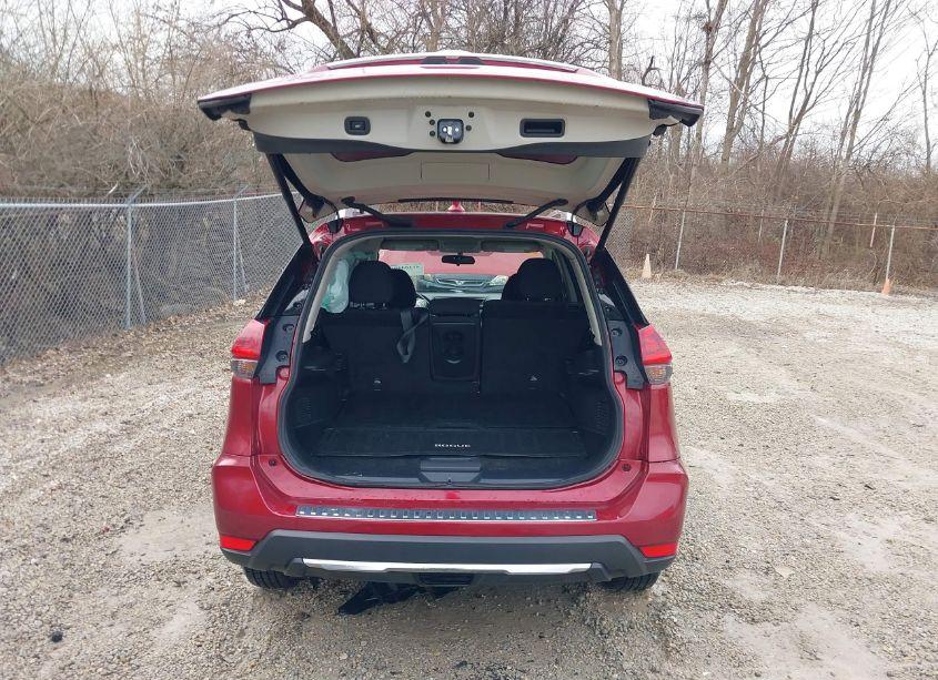 Photo 16 of 2018 Nissan Rogue SV (VIN 5N1AT2MV1JC826154)