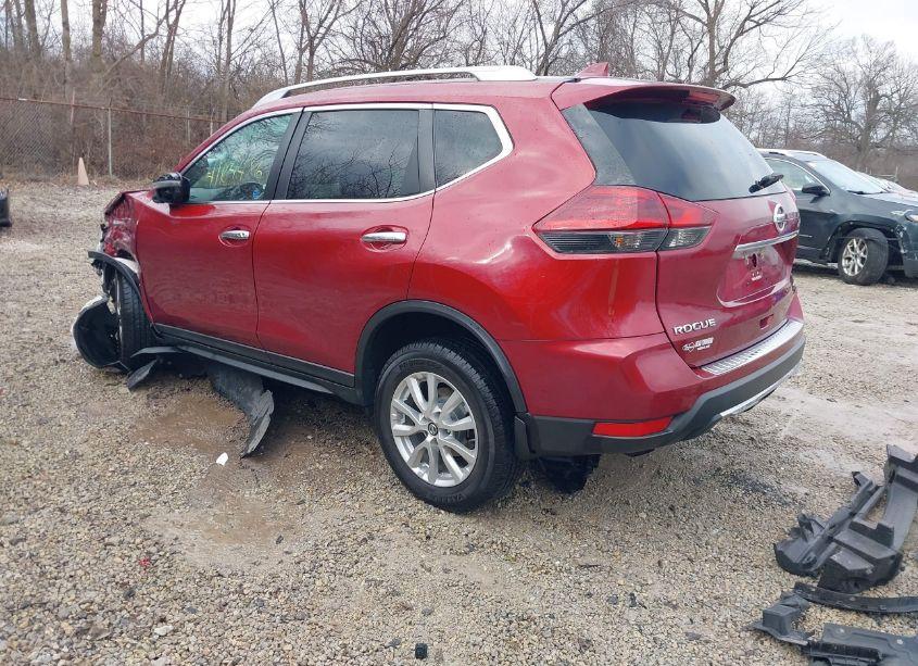 Photo 3 of 2018 Nissan Rogue SV (VIN 5N1AT2MV1JC826154)