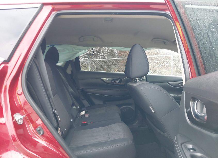 Photo 8 of 2018 Nissan Rogue SV (VIN 5N1AT2MV1JC826154)