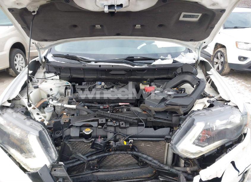 Photo 10 of 2018 Nissan Rogue SV (VIN 5N1AT2MV1JC830088)