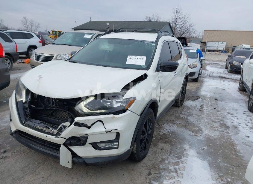 Photo 2 of 2018 Nissan Rogue SV (VIN 5N1AT2MV1JC830088)