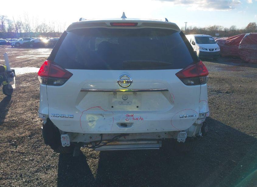 Photo 16 of 2018 Nissan Rogue SV (VIN 5N1AT2MV1JC844539)