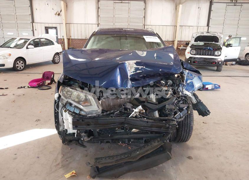 Photo 13 of 2018 Nissan Rogue SV (VIN 5N1AT2MV1JC845075)