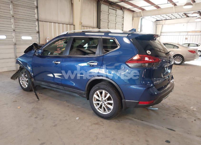 Photo 3 of 2018 Nissan Rogue SV (VIN 5N1AT2MV1JC845075)