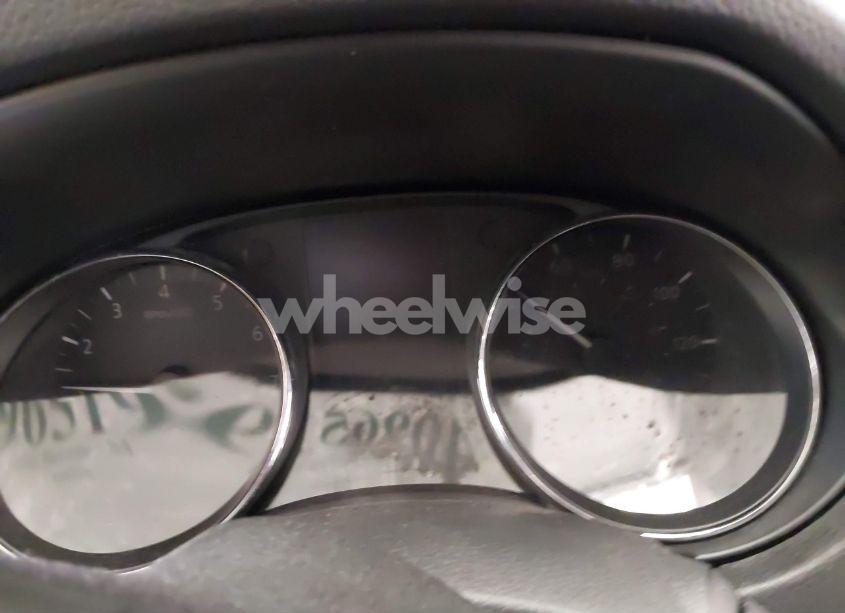 Photo 7 of 2018 Nissan Rogue SV (VIN 5N1AT2MV1JC845075)