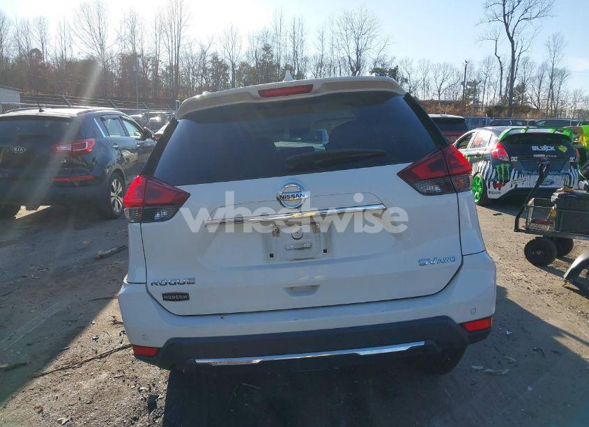Photo 16 of 2019 Nissan Rogue SV (VIN 5N1AT2MV1KC705335)