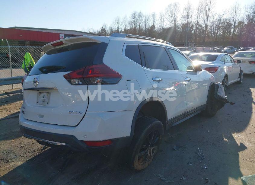Photo 4 of 2019 Nissan Rogue SV (VIN 5N1AT2MV1KC705335)