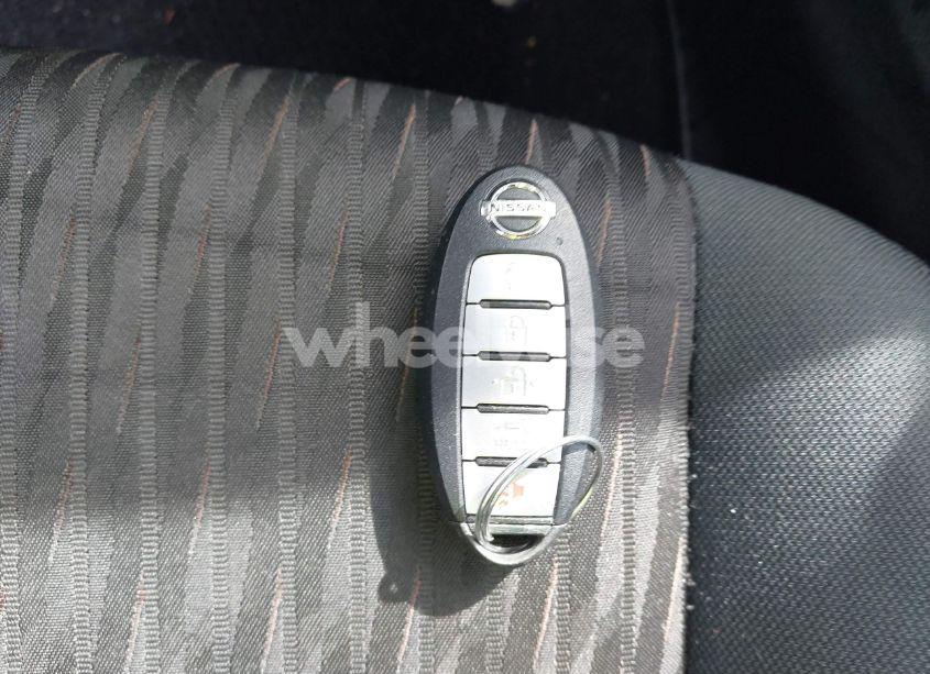 Photo 11 of 2019 Nissan Rogue SV (VIN 5N1AT2MV1KC737170)