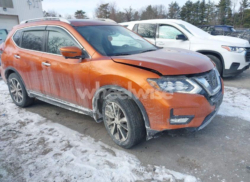 2019 Nissan Rogue SL (VIN 5N1AT2MV1KC740411) main photo