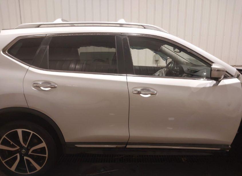 Photo 14 of 2019 Nissan Rogue SL (VIN 5N1AT2MV1KC744796)