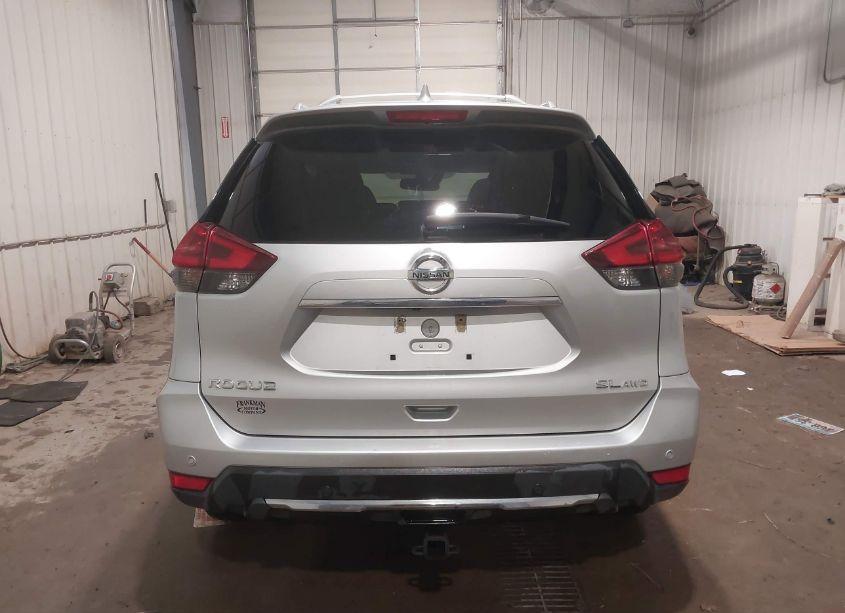 Photo 17 of 2019 Nissan Rogue SL (VIN 5N1AT2MV1KC744796)
