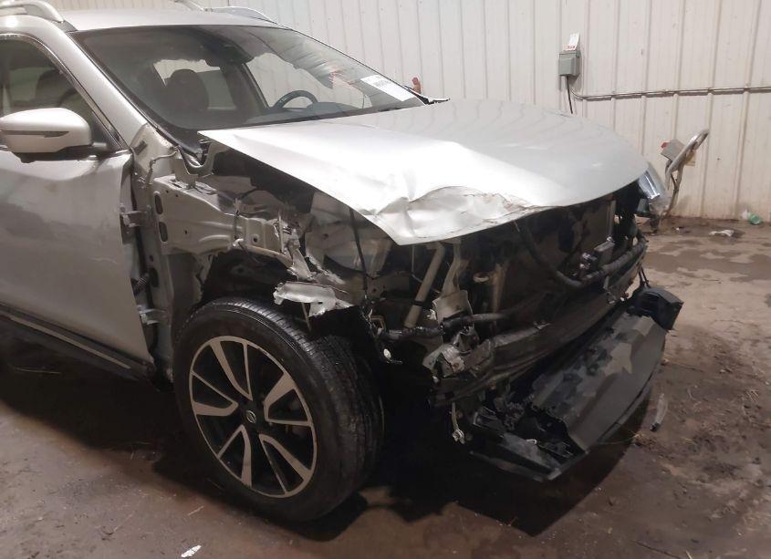 Photo 6 of 2019 Nissan Rogue SL (VIN 5N1AT2MV1KC744796)