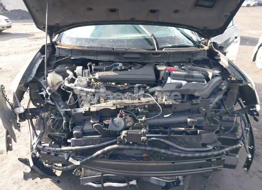 Photo 10 of 2019 Nissan Rogue S (VIN 5N1AT2MV1KC782240)